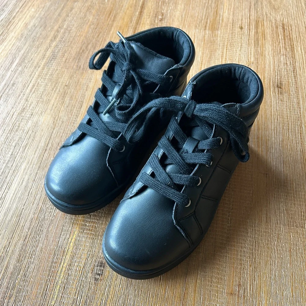 GAP Kids High-Top Sneakers, size 1, NWT